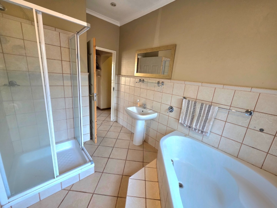 3 Bedroom Property for Sale in Eureka Free State